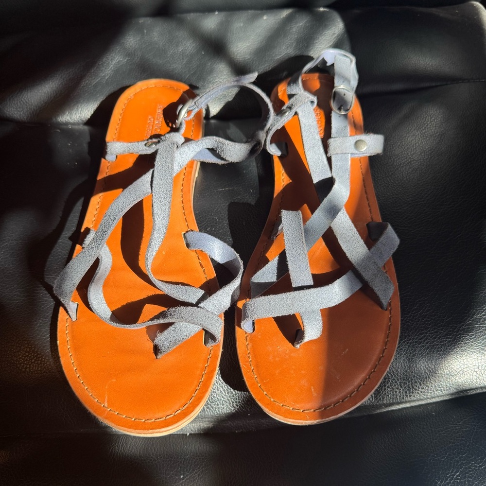 American Eagle brown and blue strap sandles